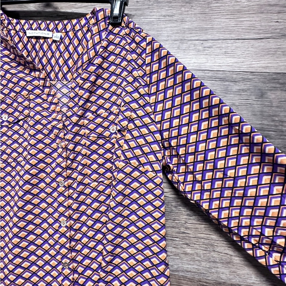 Geometric Patterned Women's Button Down Blouse To… - image 4